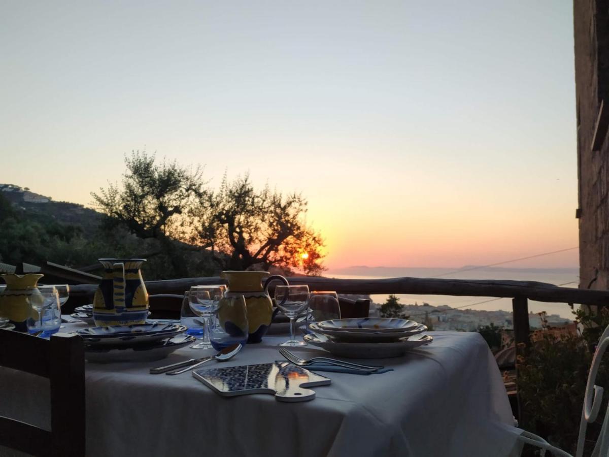 Bed and Breakfast Da Rosali Сорренто Экстерьер фото